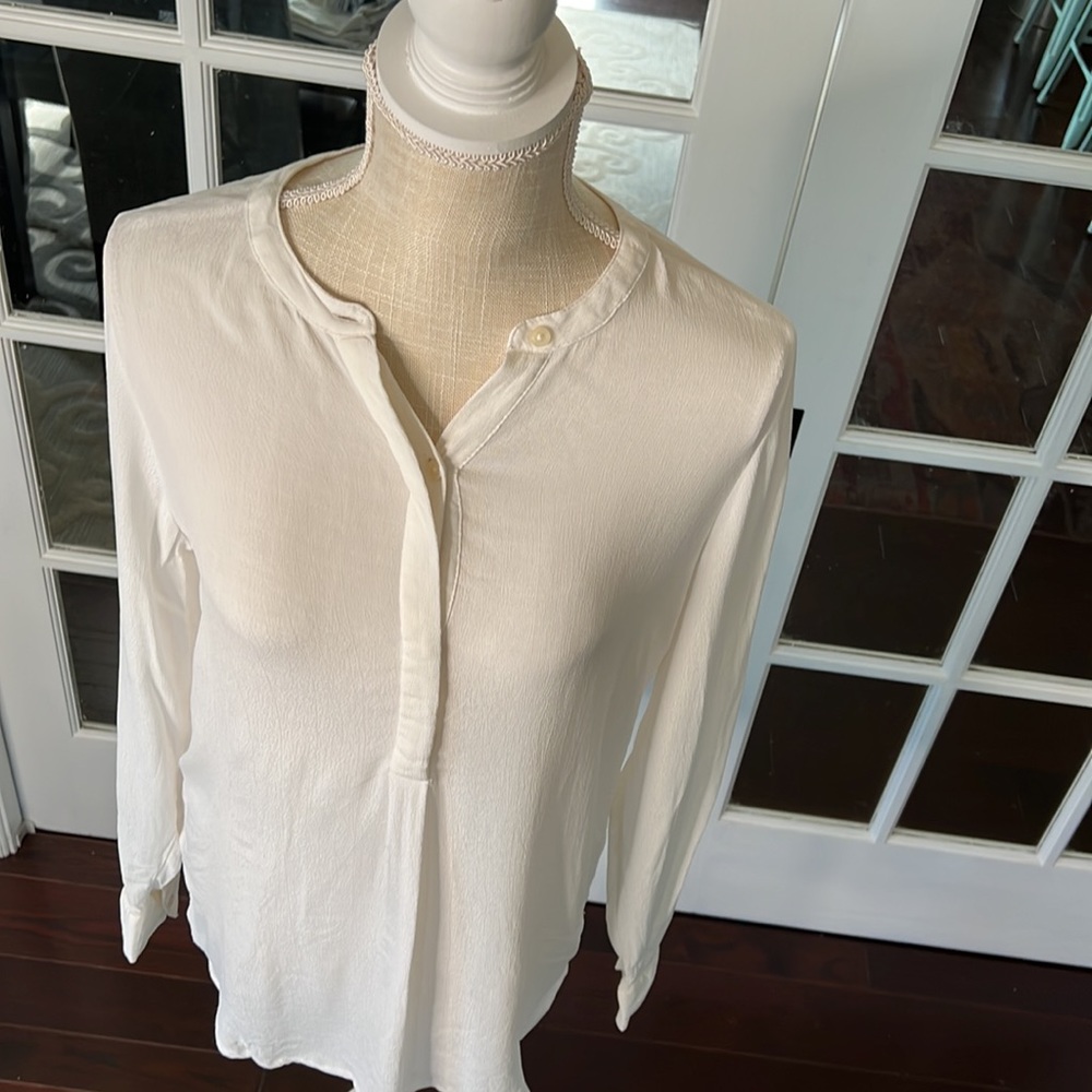 Old Navy long sleeve tunic top, size M, ivory. - Picture 3 of 8